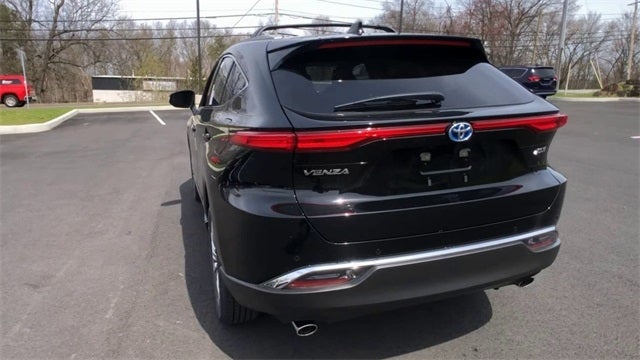 2024 Toyota Venza XLE in Albany, NY - Lia Auto Group