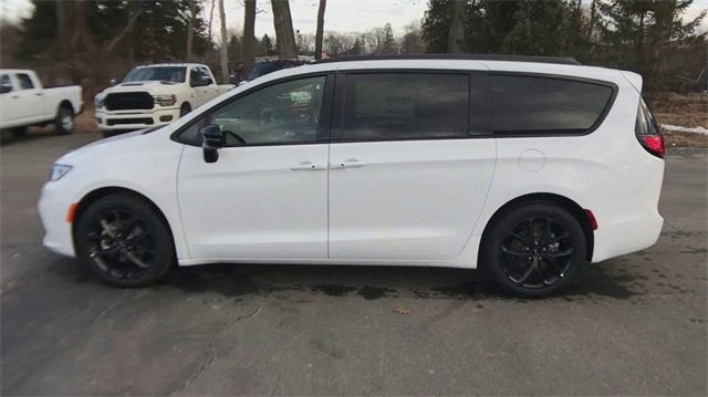 2024 Chrysler Pacifica PACIFICA LIMITED in Albany, NY - Lia Auto Group
