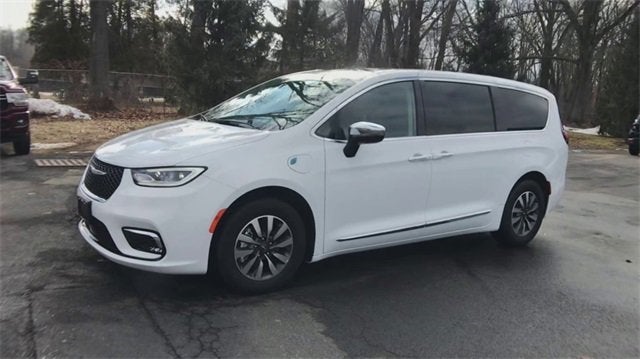 2023 Chrysler Pacifica Plug-In Hybrid PACIFICA PLUG-IN HYBRID LIMITED in Albany, NY - Lia Auto Group