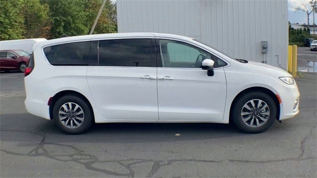 2023 Chrysler Pacifica Plug-In Hybrid PACIFICA PLUG-IN HYBRID TOURING L in Albany, NY - Lia Auto Group