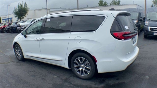 2023 Chrysler Pacifica Plug-In Hybrid PACIFICA PLUG-IN HYBRID PINNACLE in Albany, NY - Lia Auto Group